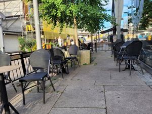 Outdoor seating at Espresso House in Fredrikstad
