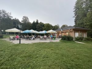 Schöner biergarten direkt am See  at Bucht 27 - Kiosk in Murnau