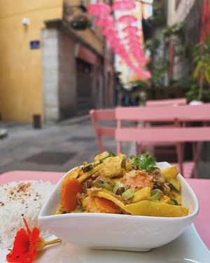 yellow curry with shiitake mushroom, bamboo shoots, carrot, courgette and deep fried tofu.   at Le Poulpi Place in Grasse