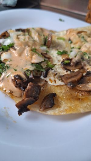 Realmente apetitosas 👌🏻👌🏻👌🏻 at Distopía Coffee Zone in Mexico City