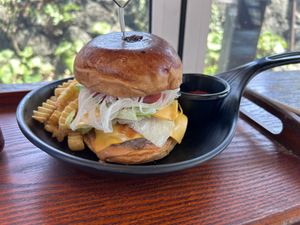   at Greenroof Jeju 꽃담수제버거 in Jeju