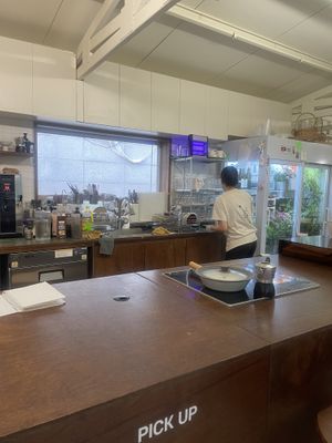 They are here to host you  at Mokro Garden - 목로정원 in Seoul