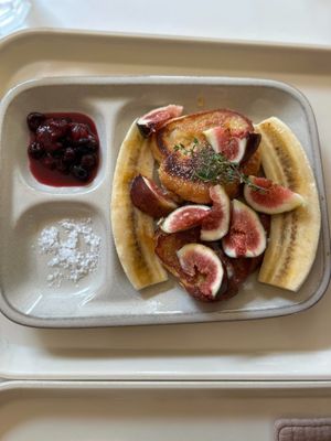 seasonal french toast at Mokro Garden - 목로정원 in Seoul