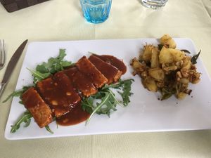 Tempeh in very tasty barbeque sauce and great fried potatos at Pan GhEA in Milan