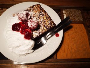vegan chocolate cake & cream at Pizzaria Banderas in Bayerisch Eisenstein