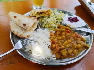 Das Tagesmenü, super lecker! Und als i-Tüpfelchen das ganze draußen im Garten in der Abendsonne. 😃💚 at Pizzaria Banderas in Bayerisch Eisenstein