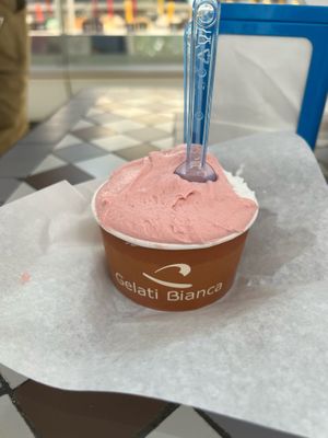  at Gelati Bianca in Noto