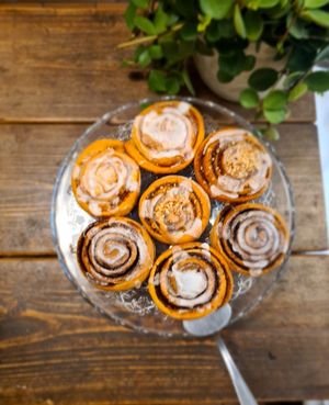 Vegan cinnamon rolls at little green kitchen - Kunibertsviertel in Cologne