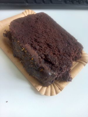 Chocolate cake (3€) at little green kitchen - Kunibertsviertel in Cologne