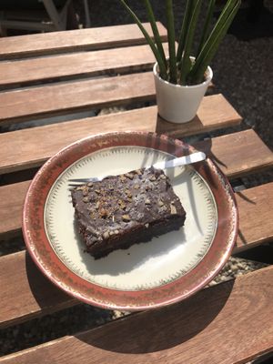 Kidneybohnen-Brownie  at little green kitchen - Kunibertsviertel in Cologne