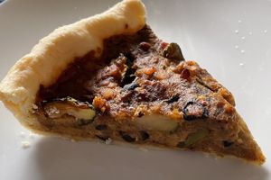 Gemüsequiche   at little green kitchen - Kunibertsviertel in Cologne