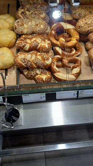 bretzeln und laugengebäck at backWERK in Ratingen