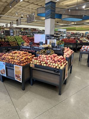 Produce Section   at Gelson's in Manhattan Beach