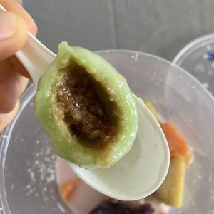 Coconut tang yuan  at TianMiMi Dessert Shop - 甜蜜蜜糖水铺 in Penang