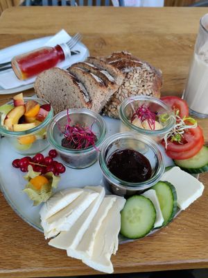 Veganes Frühstück at Café 23  in Wuppertal