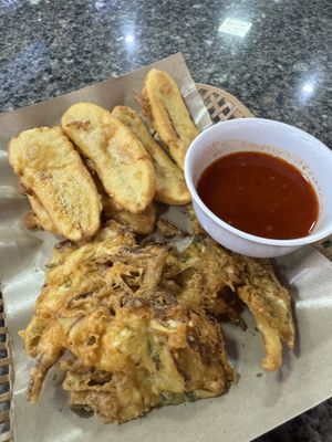 Banana fritters and veggies fritters   at Zodani Vegetarian - Maybe closed in Batam