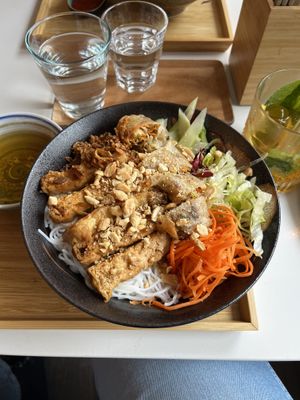 bun tron (small)  at UuDam   in Vienna