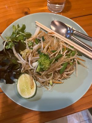 Papaya Pad Thai Salat  at Charlie and Lek Health Restaurant in Pai