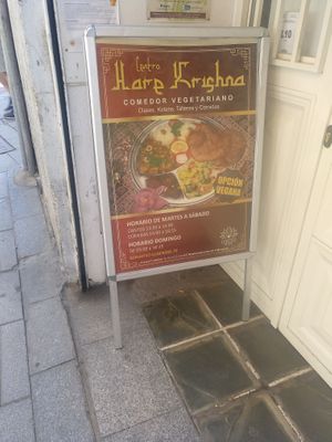Opening hours at Asociacion Hare Krisna de Madrid in Madrid