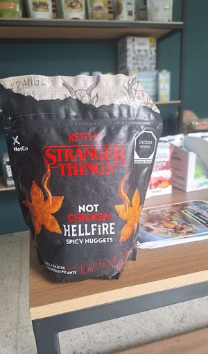 Nos preparamos para el episodio final de Stranger Things con los Hellfire Spicy Nuggets de NotCo 😈🔥 at Veggie Deli in Puebla