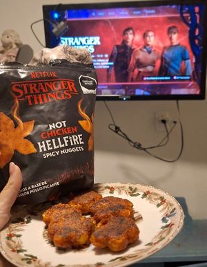 ¡Pudimos disfrutar del final de Stranger Things con esta edición especial de nuggets NotCo! Pican, pero están deliciosos 🔥🥵🌶❤️

¡Con todo el sabor de Hellfire!  at Veggie Deli in Puebla