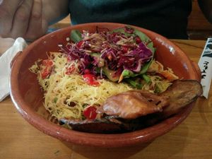 rice noodles salad at Princesa do Castelo in Lisbon