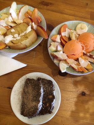 dessert at Princesa do Castelo in Lisbon
