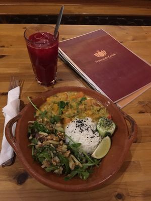 Basmati rice with red curry and a beautiful salad at Princesa do Castelo in Lisbon