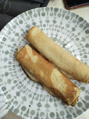  at La Parisienne in Bar