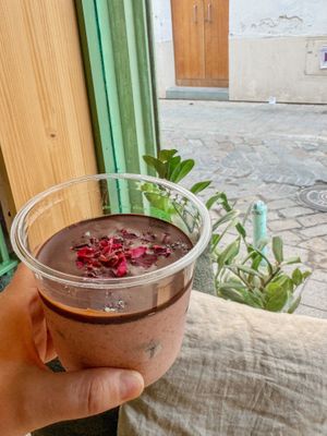 Avena estilo overnight at Selva Coffee in Sevilla