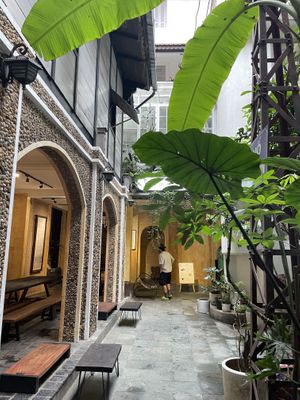 Backyard - no flower market today  at Tu Chau Veggie - Vegan Banh mi in Hanoi