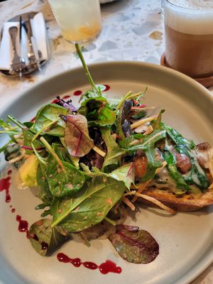  at Avocado Club in Berlin