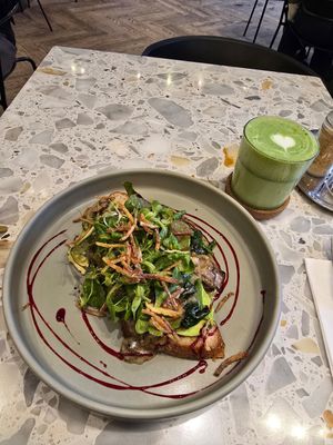  at Avocado Club in Berlin