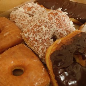 Vegan Donuts 🍩  at The Donuttery in Huntington Beach