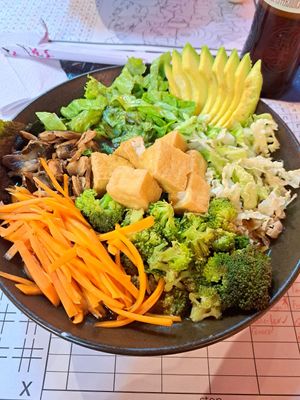 Vegan Ramen, nice and fresh but not incredibly deep in flavour at Ramen House in Bogota