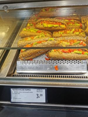 Multigrain roll with avocado and hummus at Back Factory - Hannover in Hannover