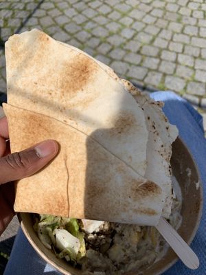 Avec pain pita  at Al-saj in Rennes
