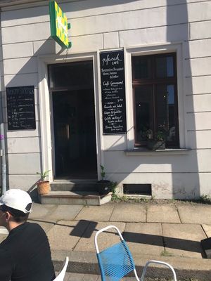 Outdoor seating at Café Pfusch in Leipzig