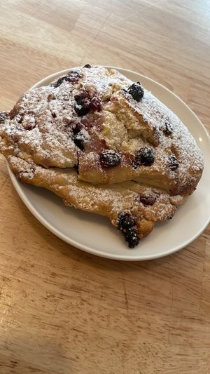 Vegan scone at Mälis in Biarritz