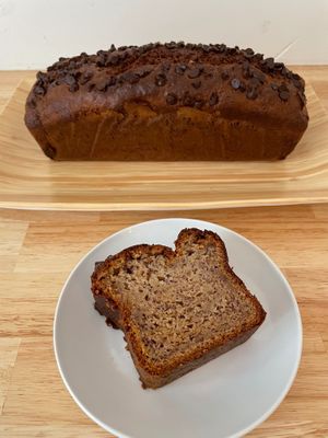 Vegan banana bread at Mälis in Biarritz