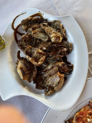 Grilled mushrooms  at Alliotiko - ΑΛΛΙΩΤΙΚΟ in Crete