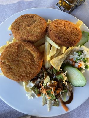 Vegan burgers  at Alliotiko - ΑΛΛΙΩΤΙΚΟ in Crete