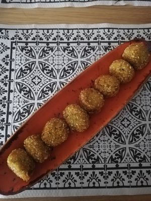 Croquetas de verdura y curry at Bar 78 in Foz