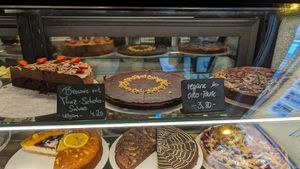 Brownie Kuchen und Oreo Tarte at Brandmarken Backmanufaktur in Jena
