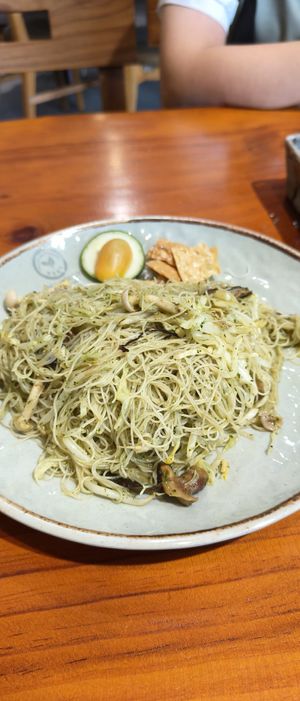 Xiang cun fried bee hoon at PMV Cafe - 静思蔬食 in Johor Bahru