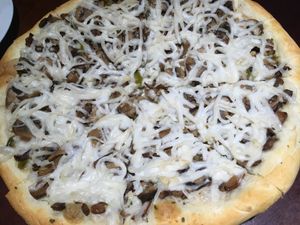 Mushroom jalapeño pizza at Vegan Taipei in Taipei