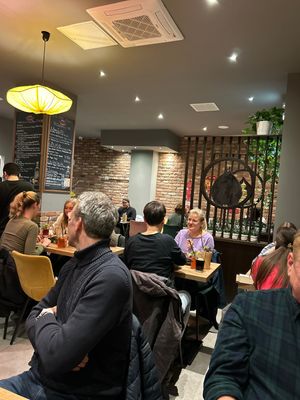 Busy popular restaurant   at To1980 Vegan - Pempelfort in Dusseldorf