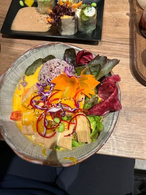 Mango curry bowl  at To1980 Vegan - Pempelfort in Dusseldorf