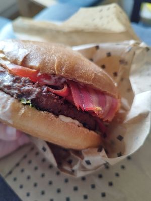 Bacon burger – not my thing but maybe yours? at Swing Kitchen - Invalidenstraße  in Vienna