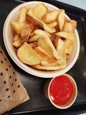 New farm fries as well at Swing Kitchen - Invalidenstraße  in Vienna